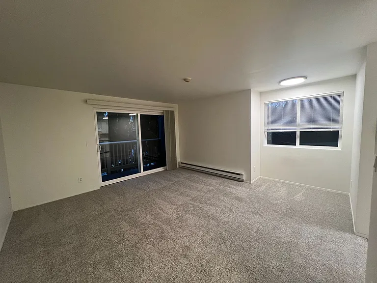 7950 168th Redmond — Photo 14
