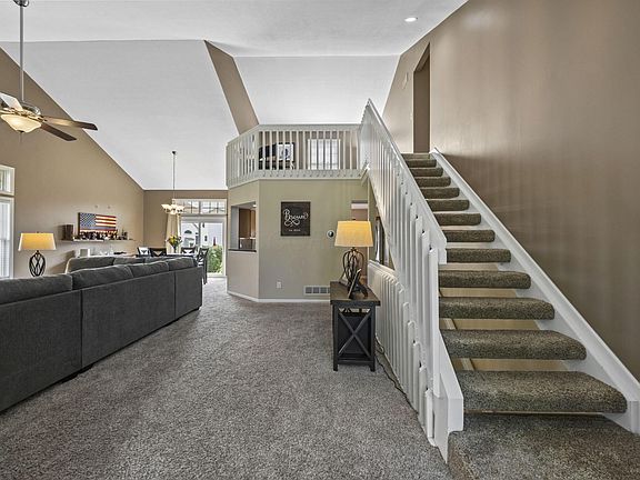 3rd image of 4154 Hoffman Farms Dr