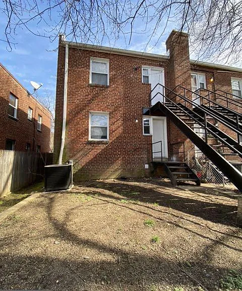 1633 28th Pl SE #1633 — Photo 8