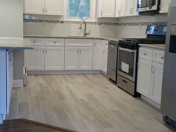 5th image of 1732 Mount Idenburg Ln