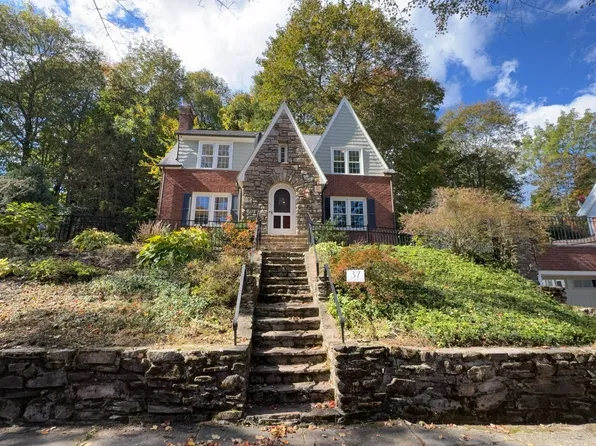 37 Otsego Rd, Worcester, MA 01609