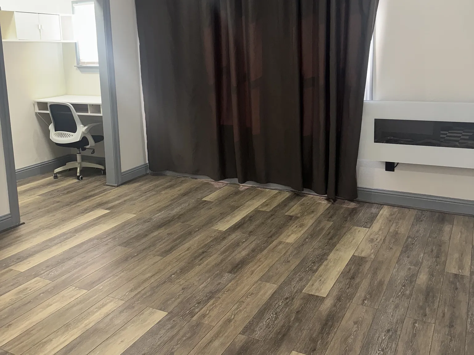 Studio, 450 sqft, $1,595 — Photo 2