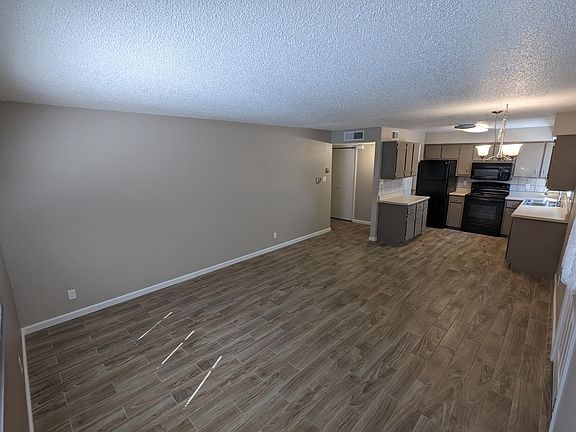 4th image of 1408 Pennsylvania St NE #1