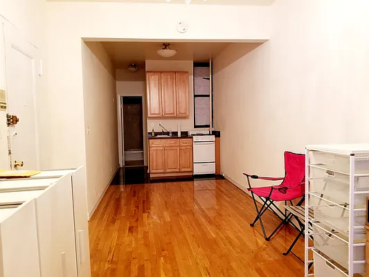 Rented by Domus Realty | media 2