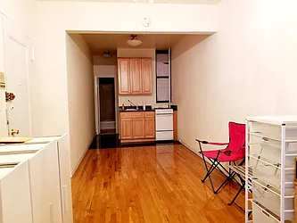 Rented by Domus Realty