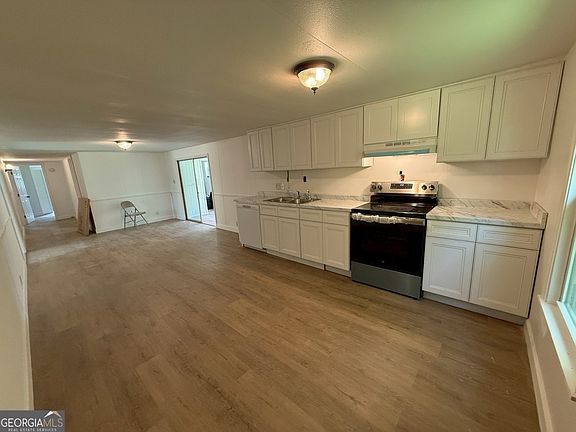 3rd image of 514 Phillips Rd