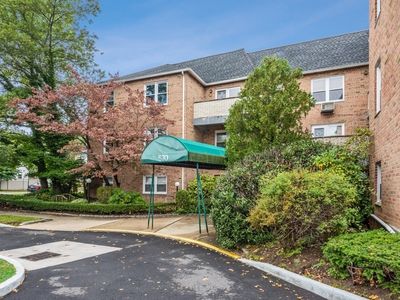 570 Broadway APT 16-B, Lynbrook, NY, 11563