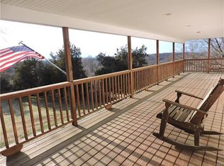 15 Osborne Hill Rd, Sandy Hook, CT 06482