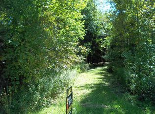 1823 Wildwood Dr, Suamico, WI 54173