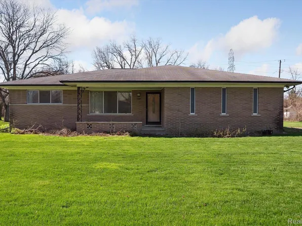 2548 Irma St, Warren, MI 48092