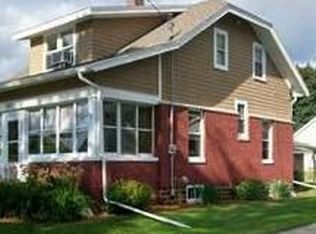 807 N University Ave, Beaver Dam, WI 53916