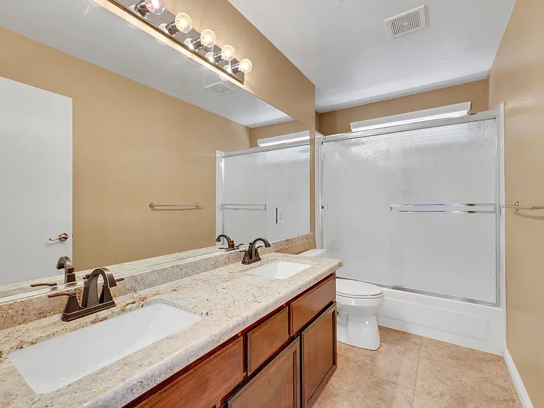 815 Stillwater Ln — Photo 15