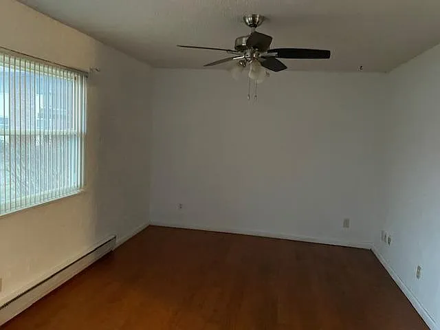 7558 Hazelcrest Dr — Photo 20