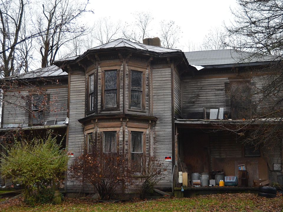 2nd image of 2500 Condit Dr