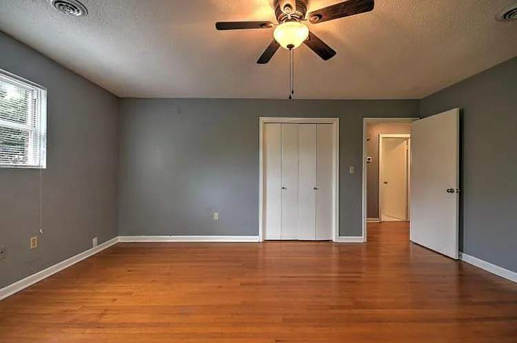 311 Redstone Dr — Photo 8