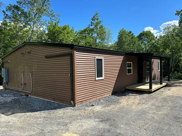 27 Fairview Ave #A, Wilmington, VT 05363