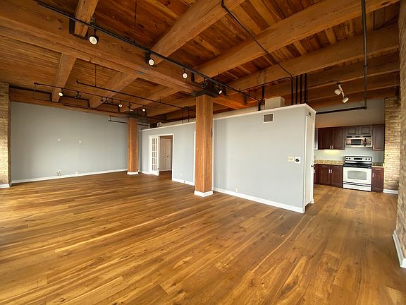 5th image of 540 N Lake Shore Dr APT 322