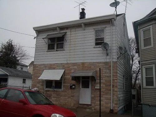 Building Photo 3