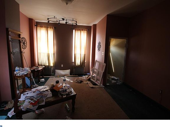 3rd image of 1311 E Palmer St