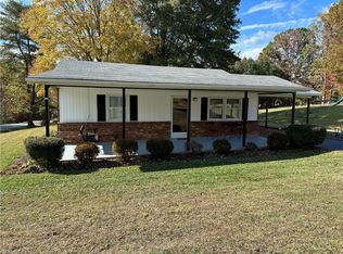 1103 Foxtrot Ct, King, NC 27021