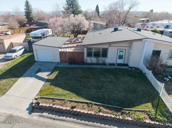 11272 Green Mountain St, Reno, NV 89506