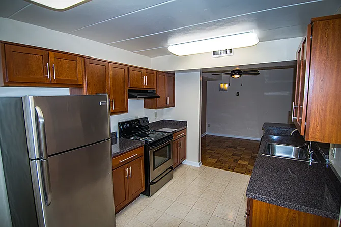 Ashley Apartments — Photo 42