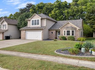 1015 Killian Dr, Mooresville, IN