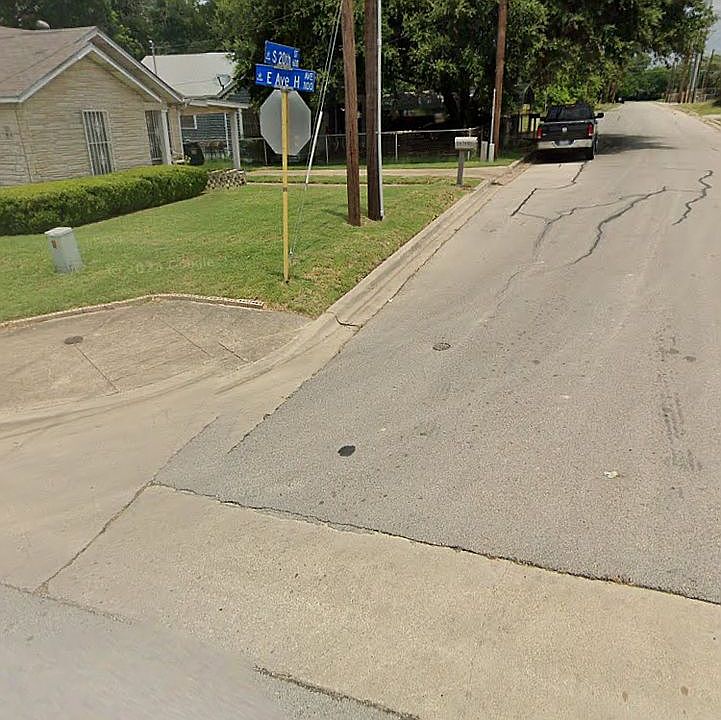 2nd image of 612 S 20th St