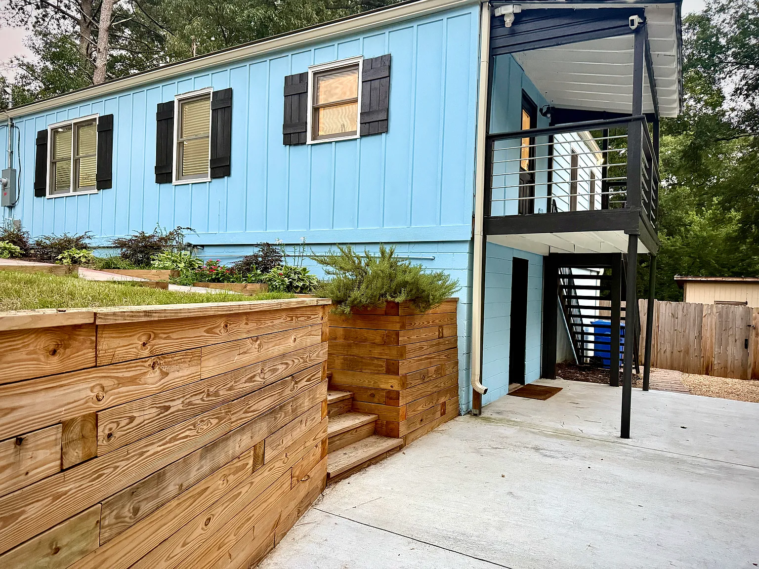 1232 Almont Dr SW — Photo 4