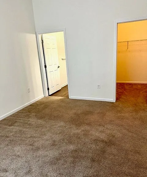 Ashley Pointe — Photo 8
