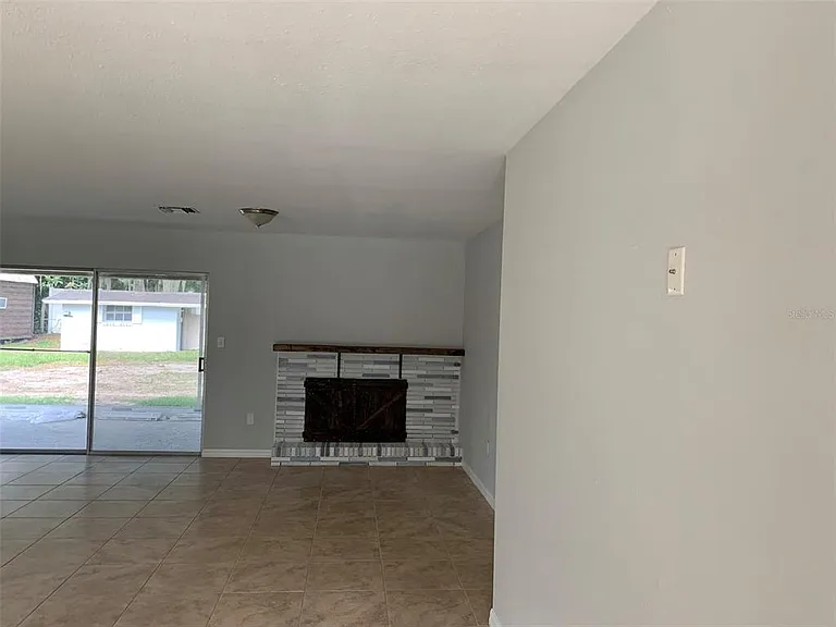 13814 Meadow Oaks Dr — Photo 9