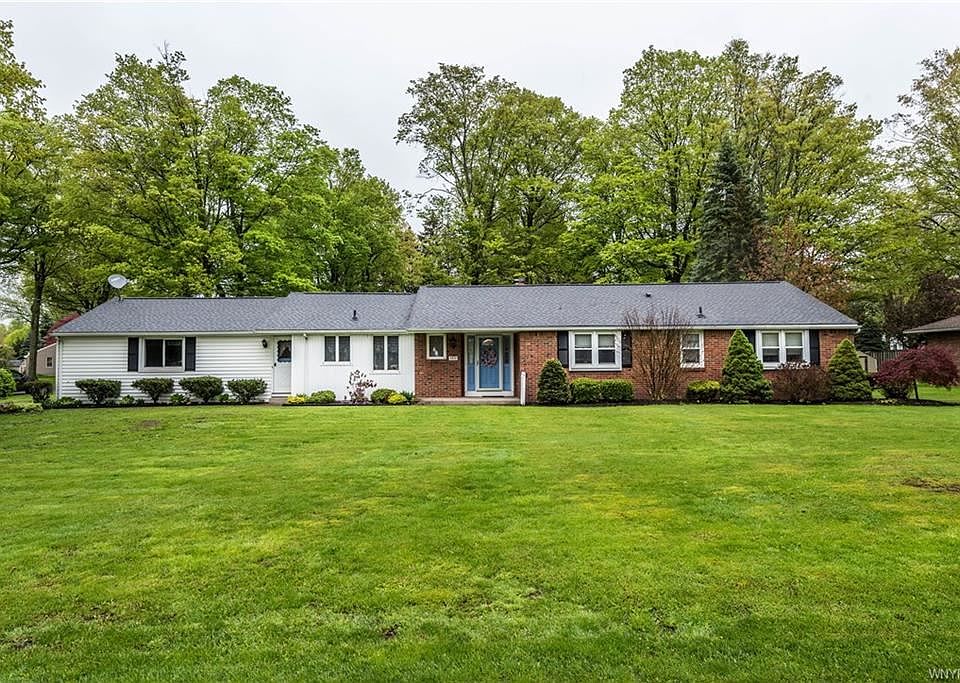1st image of 5531 Oakridge Dr