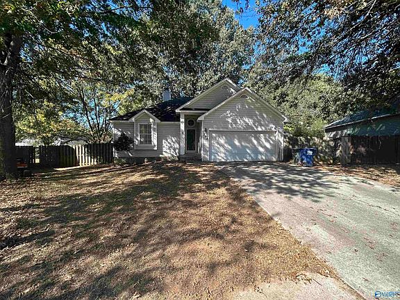 2nd image of 208 Rebecca Pines Dr