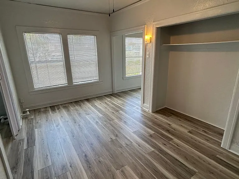 The Blackstone Apartments — Photo 16