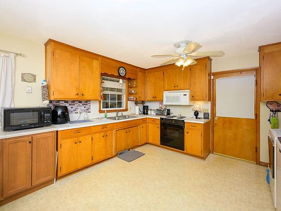 4th image of 119 W Spencer Rd