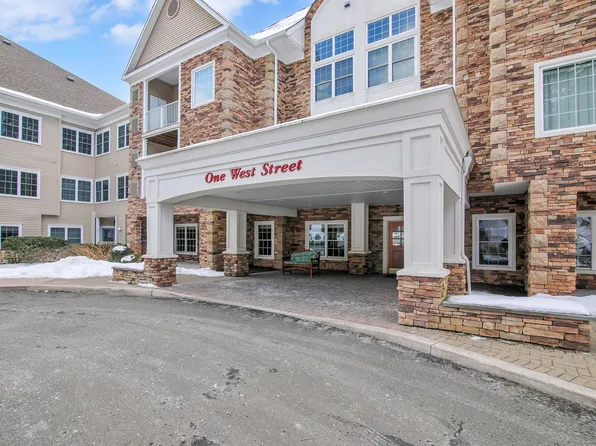 1 West Street #107, Simsbury, CT 06070