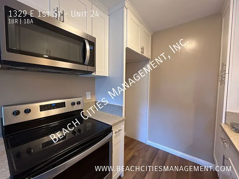 1329 E 1st St #24 — Photo 8