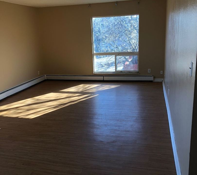 1st image of 4250 Loomis Ave Unit C