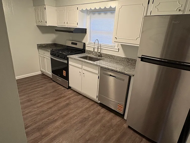 3010 Hudson Ave #1 — Photo 1