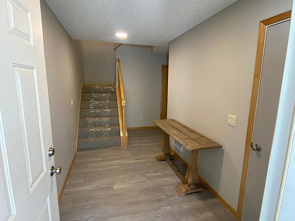 3rd image of 6812 Pine Crest Trl S
