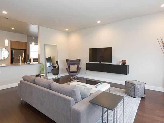 4th image of 2095 Market St #3D