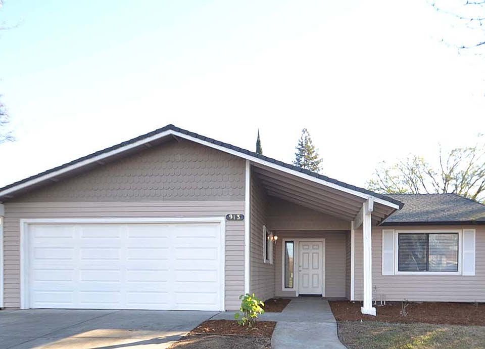 1st image of 913 Towse Pl