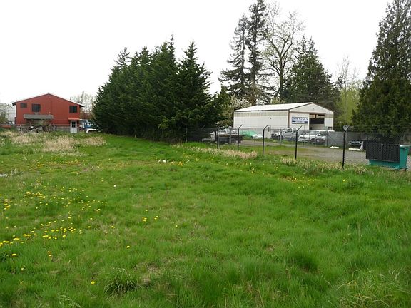 2nd image of 520 54th Ave E