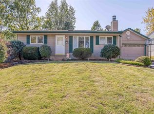 226 Toulon Dr, Saint Louis, MO 63129