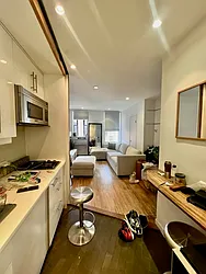 Rented by R New York