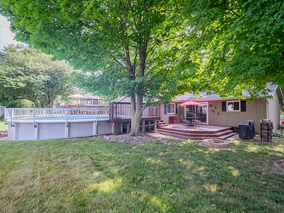 2nd image of 2208 Woodhavens Dr