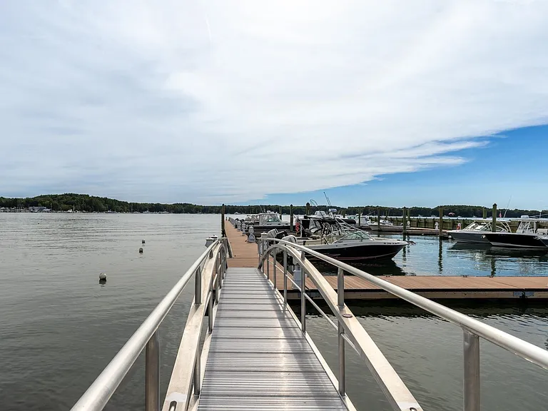 28 Little Bay Dr #28 — Photo 46
