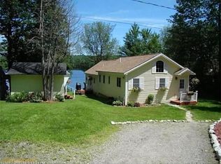17 Allen Ave, Canaan, ME 04924