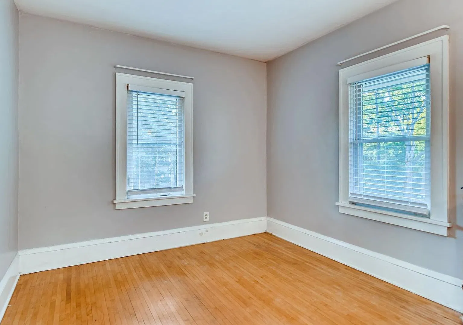 3044 Pleasant Ave — Photo 3