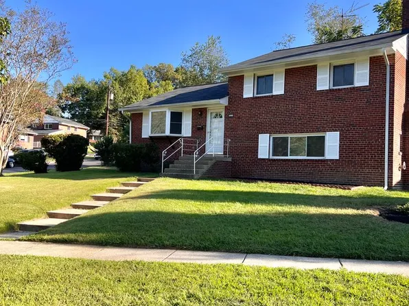 12215 Hunters Ln, Rockville, MD 20852